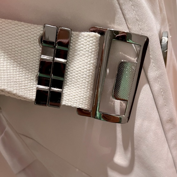 BURBERRY London Trench Coat/Jacket
Size M - Picture 14 of 15